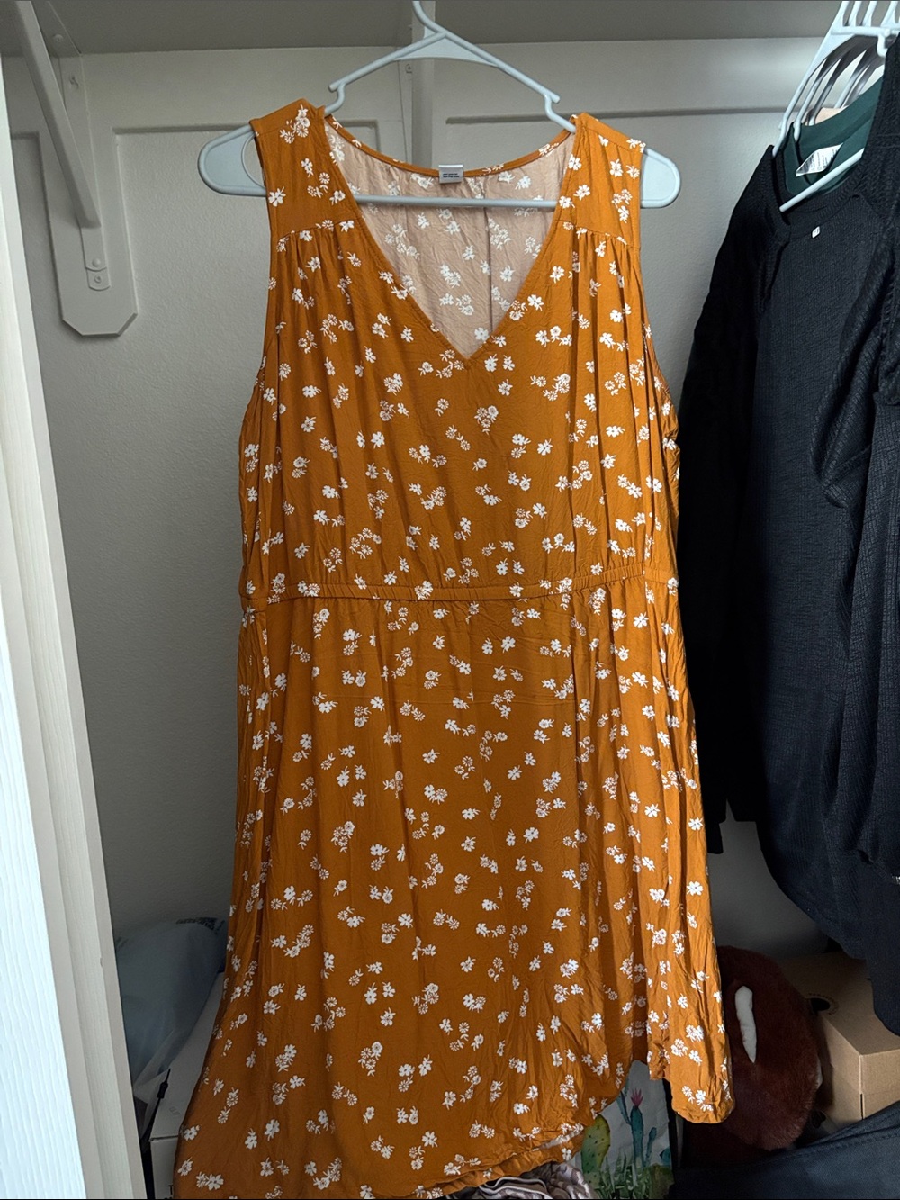 Old Navy Mustard Floral V-Neck Midi Dress